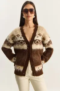 Bianco Lucci Women's Geometric Patterned Rose Gold Knitwear Cardigan - Image 2
