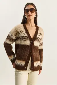 Bianco Lucci Women's Geometric Patterned Rose Gold Knitwear Cardigan - Image 3