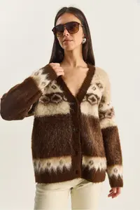 Bianco Lucci Women's Geometric Patterned Rose Gold Knitwear Cardigan - Image 4
