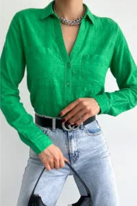 FEMELLE Women's V-Neck Double Pocket Folding Sleeve Slim Fit Shirt - Image 4