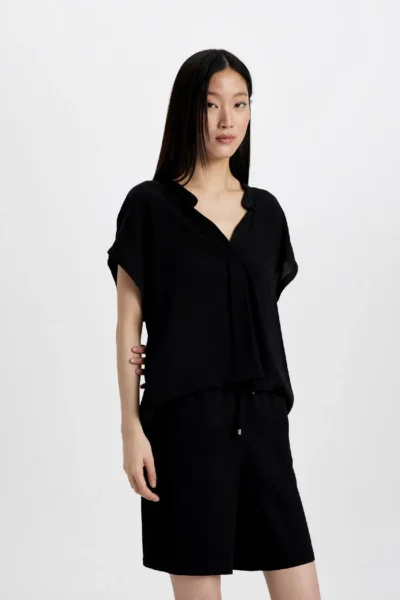 3105426-BLACK_1