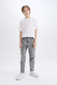 DeFacto Boy's Balloon Fit Ripped Detailed Straight Leg Jean Trousers - Image 3
