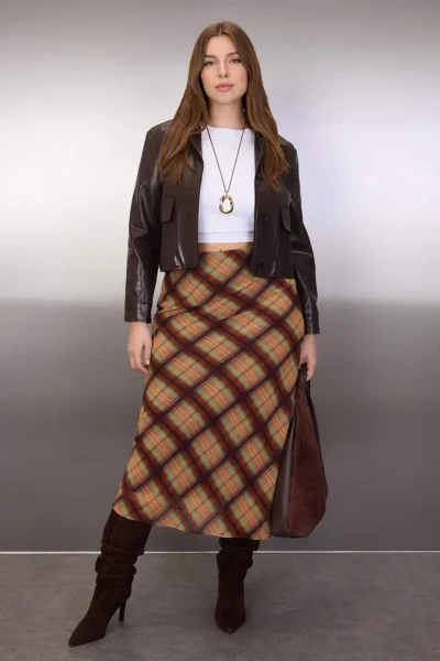 Trendyol Curve Multicolored Siphon Midi Plaid/Checkered Weaving Plus Size Skirt