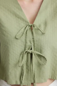 TRENDYOLMİLLA Green Binding Detailed Striped Weaving Shirt - Image 4