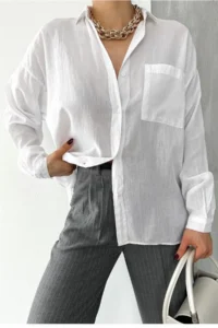 FEMELLE Women's White Oversize Wide Fit Single Pocket Basic Shirt