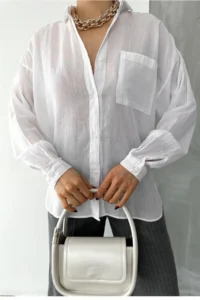 FEMELLE Women's White Oversize Wide Fit Single Pocket Basic Shirt - Image 2