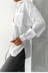 FEMELLE Women's White Oversize Wide Fit Single Pocket Basic Shirt - Image 3