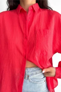 FEMELLE Women's Pomegranate Blossom Low Shoulder Single Pocket Basic Oversize Wide Fit Shirt - Image 3