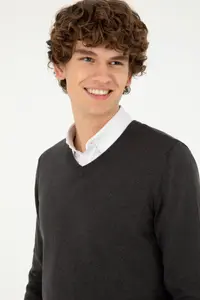 US Polo Assn. Men slim Fit V-neck Anthracite Melanj Basic Sweater - Image 2