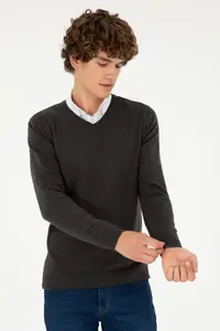 US Polo Assn. Men slim Fit V-neck Anthracite Melanj Basic Sweater - Image 3