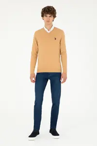 US Polo Assn. Men slim Fit V-neck Camel Melanj Basic Sweater - Image 4