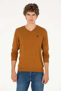 US Polo Assn. Men slim Fit V-neck Coconut Basic Sweater