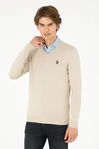 US Polo Assn. Men slim Fit V-neck Stone Melanj Basic Sweater - Image 3