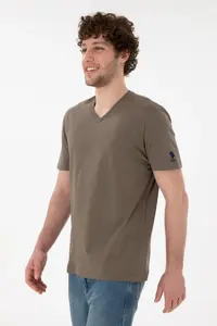 US Polo Assn. Men Regular Fit  V-neck Mink Basic T-Shirt - Image 4