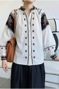 FEMELLE Women's White Ethnic Patterned Embroidery Buttoned Shirt