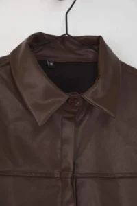 TRENDYOLMİLLA Dark Brown Crop Leather Shirt - Image 7