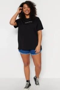 Trendyol Curve Black relaxed Fit Slogan Printed Crew Neck 100% Cotton Knitting Plus Size T-Shirt - Image 4