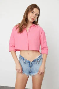 TRENDYOLMİLLA Pink Crop Weaving Low-cut back linen look Beach Shirt - Image 3