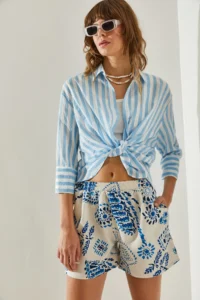 Bianco Lucci Women's Patterned Pocket Detailed Linen Shorts & Bermuda - Image 3