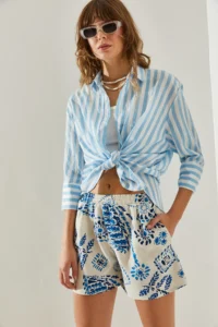 Bianco Lucci Women's Patterned Pocket Detailed Linen Shorts & Bermuda - Image 4
