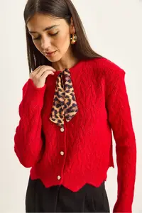 Bianco Lucci Women's Braided Scarf Detailed Buttoned Cardigan - Image 6