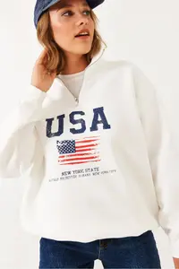 Bianco Lucci Women's Bee Zippered USA Printed High Collar Sweatshirt - Image 2