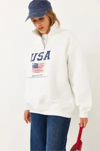 Bianco Lucci Women's Bee Zippered USA Printed High Collar Sweatshirt - Image 4