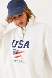 Bianco Lucci Women's Bee Zippered USA Printed High Collar Sweatshirt - Image 5