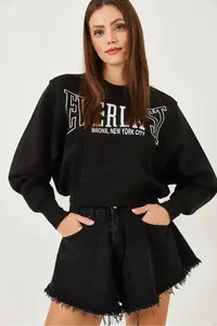 Bianco Lucci Women's Three Thread Raised Printed Oversized Sweatshirt MB-4654 - Image 4