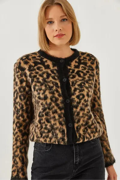 60251938-BLACK-CAMEL_1