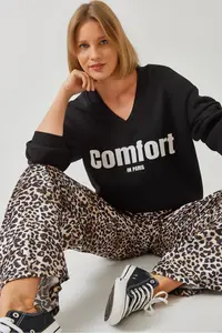 Bianco Lucci Women comfort Printed Sweatshirt