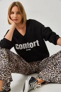 Bianco Lucci Women comfort Printed Sweatshirt - Image 3