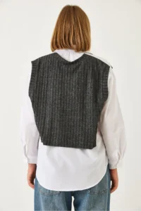 Bianco Lucci Women Pullover Detailed Shirt - Image 6