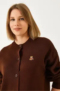 Bianco Lucci Women's Teddy Embroidered Buttoned Knitwear Cardigan - Image 6