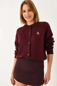 Bianco Lucci Women's Teddy Embroidered Buttoned Knitwear Cardigan