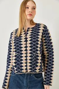 Bianco Lucci Women's Side Diamond Patterned Knitwear Cardigan 241139 - Image 4