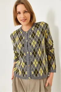 Bianco Lucci Women's Baklava Pattern Crew Neck Buttoned Knitwear Cardigan 241152 - Image 2