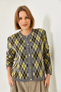 Bianco Lucci Women's Baklava Pattern Crew Neck Buttoned Knitwear Cardigan 241152 - Image 3