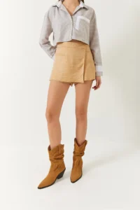 Bianco Lucci Women's Hidden Zipper Detailed Shiny Covered Shorts Skirt 8399 - Image 3