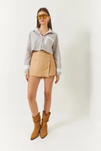 Bianco Lucci Women's Hidden Zipper Detailed Shiny Covered Shorts Skirt 8399 - Image 5