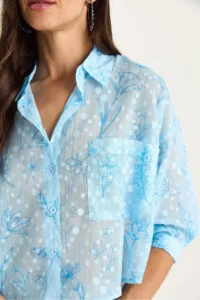 Bianco Lucci Women's Floral Patterned Half Sleeve Single Pocket Detailed Jacquard Transparent Shirt - Image 5