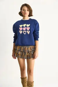 Bianco Lucci Women's Crew Neck Heart Embroidered Rose Gold Three Thread Sweatshirt 6875 - Image 4