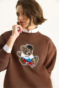 Bianco Lucci Women's Teddy Embroidered Crew Neck Loose Sweatshirt 61004 - Image 6