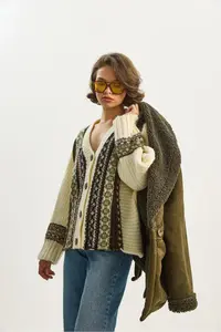 Bianco Lucci Women's Ethnic Patterned Oversize V-Neck Buttoned Thick Knitwear Cardigan 5057 - Image 3