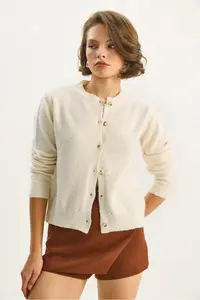 Bianco Lucci Women's Crew Neck Sequin Detailed Gilded Regular Knitwear Cardigan 4960 - Image 5