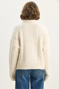 Bianco Lucci Women's Shirt Collar Double Breasted Closed Hair Knitted Soft Textured Cardigan - Image 8