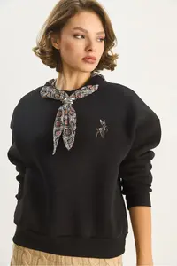 Bianco Lucci Women's Scarf Detailed Gazelle Embroidered Three Thread Raised Oversized Sweatshirt 6916 - Image 5