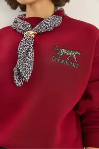 Bianco Lucci Women's Scarf Detailed Leopard Embroidered Three Thread Raised Oversized Sweatshirt 6917 - Image 6