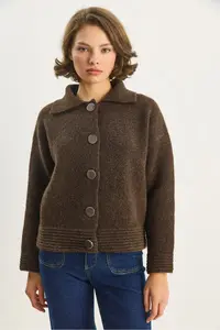 Bianco Lucci Women's Polo Collar Soft Textured Buttoned Knitwear Cardigan 5086 - Image 3