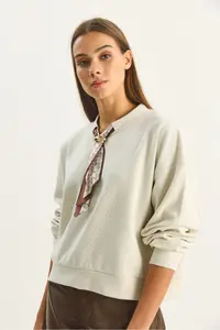 Bianco Lucci Women's Scarf Detailed Cotton ottoman Sweatshirt 6931 - Image 3